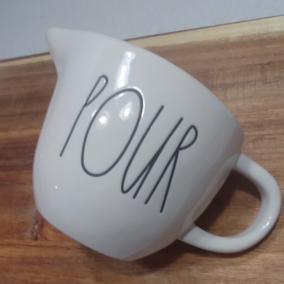 POUR Pitcher Rae Dunn gravy boat Artisan Collection By Magenta - Picture 2 of 5